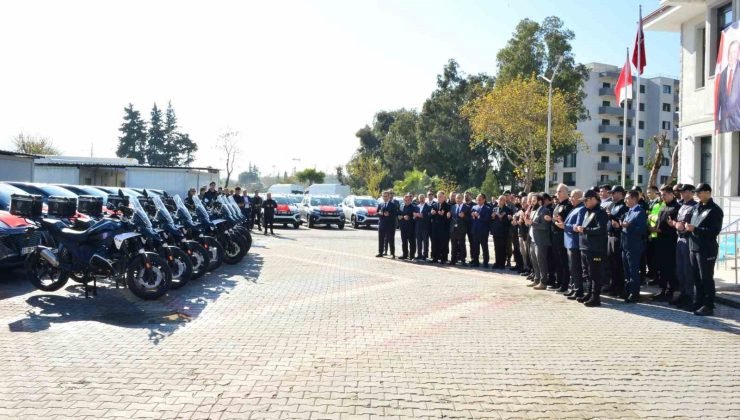 Hatay Büyükşehir Belediyesi, emniyete 100 araç hibe etti