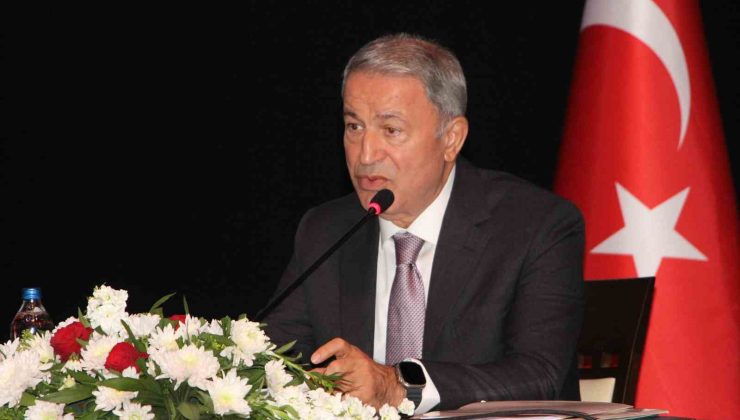 Hulusi Akar: “Bizim tek hedefimiz, derdimiz teröristler”