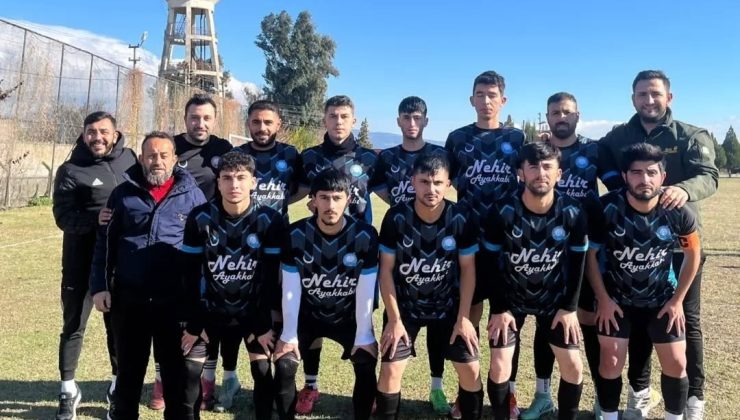 İmam Hatipliler Gençlikspor devreye namağlup lider girdi