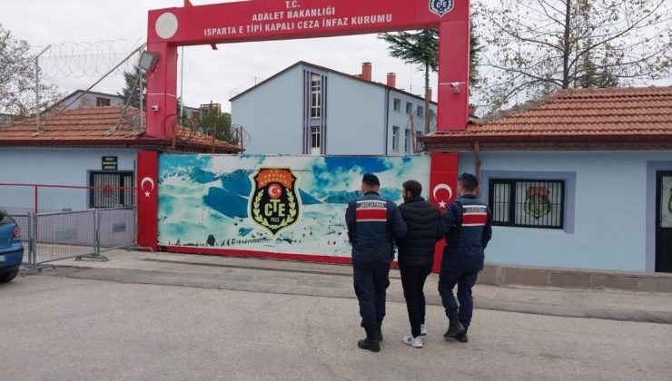 Isparta’da 11 yıl hapis cezasıyla aranan zehir taciri yakalandı