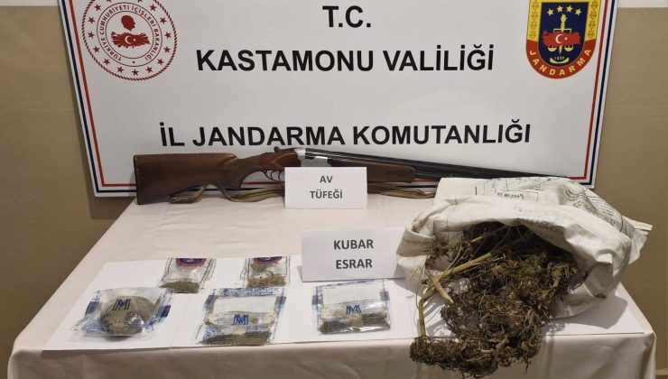 Jandarma ekiplerinden uyuşturucu operasyonu: 3 kişi tutuklandı