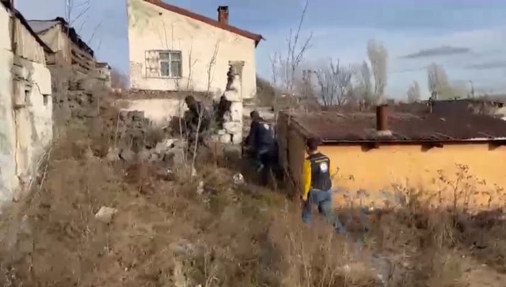 Kars’ta düzensiz göçmenler kaçtı, polis kovaladı