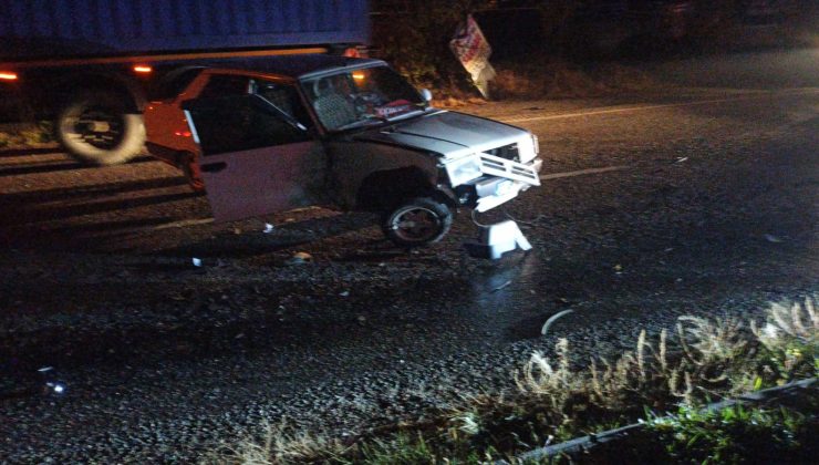 Kastamonu’da iki otomobil çarpıştı: 3 yaralı