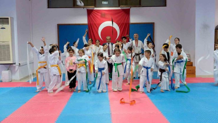 Kemer Belediye karate takımı kuşak atladı