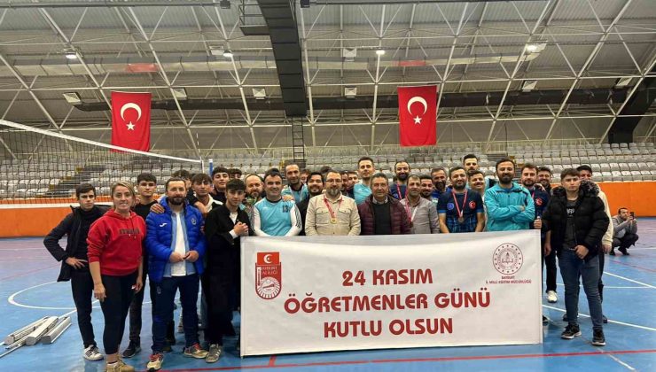 Öğretmenler Günü Voleybol Turnuvası’nın şampiyonu belli oldu