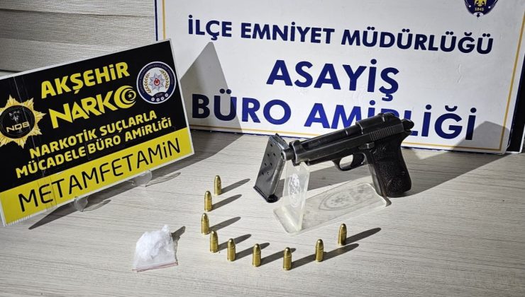 Polisi görünce kaçan araçta uyuşturucu madde yakalandı