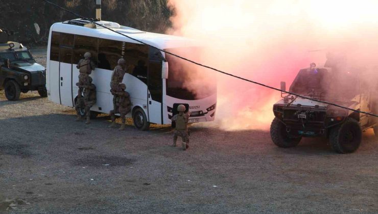 Şırnak’ta PÖH tatbikatında yerli ve milli silahlar kullanıldı