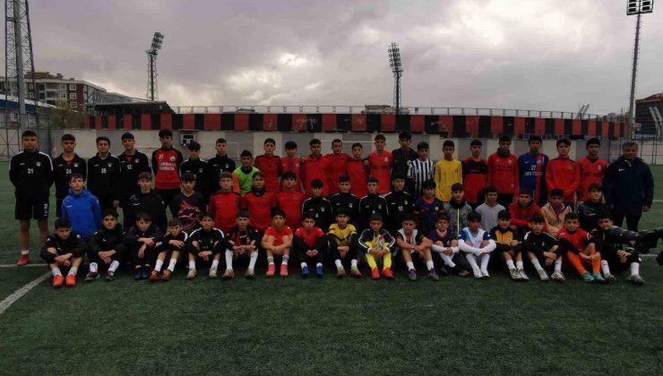 TFF U14 milli takım seçmeleri Van’da yapıldı