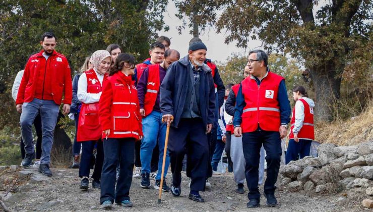 Türk Kızılay’dan 82 yaşındaki ihtiyaç sahibine şefkat eli