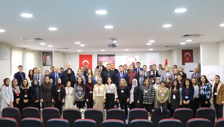 “Yenilikçi Mahalli Hizmet İçi Eğitim Programı” Erzincan’da başladı