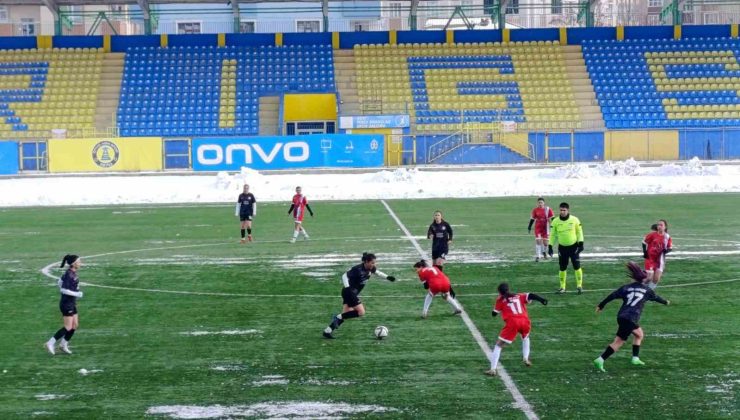 Ağrı Aile ve Sosyal Politikalar Gençlik ve Spor, Kayseri Kılıçaslan Yıldızspor’u 1-0 mağlup etti