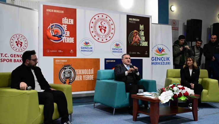 Bakan Bak, Malatya’da gençlerle bir araya geldi