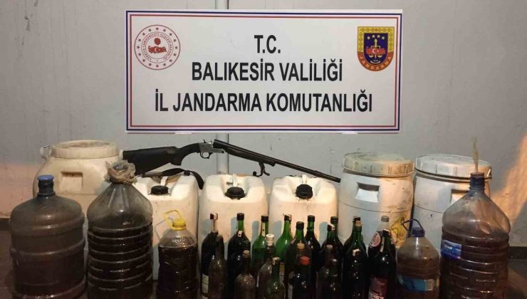 Balıkesir’de yılbaşı öncesi sahte 310 litre sahte alkol ele geçirildi