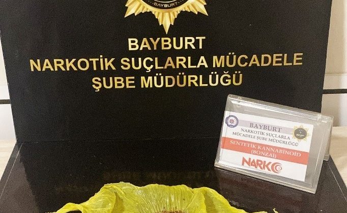 Bayburt’ta bir miktar bonzai ele geçirildi