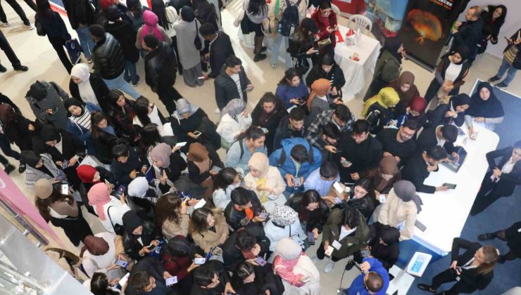 Cumhurbaşkanlığı Güneydoğu Kariyer Fuarı Şanlıurfa’da başladı