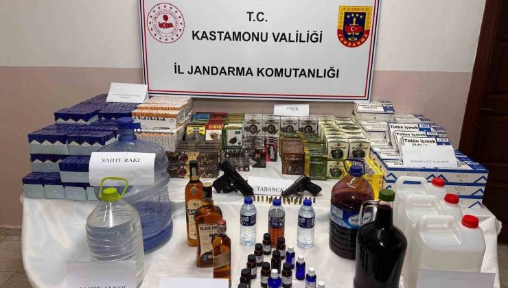 Kastamonu’da jandarmadan kaçakçılık operasyonu: Çok sayıda malzeme ele geçirildi