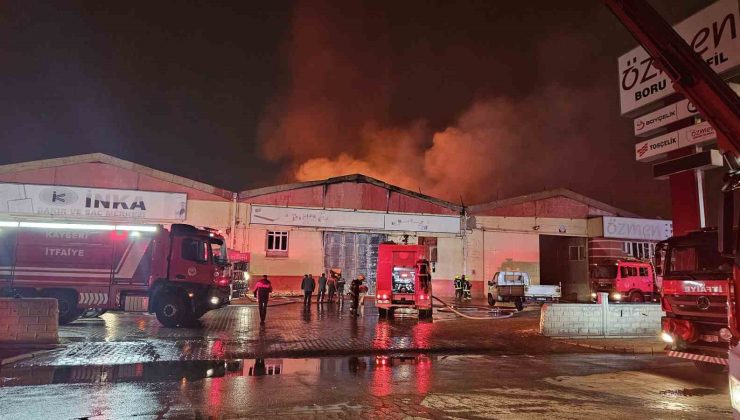 Kayseri’deki fabrika yangını 3 saatte söndürüldü