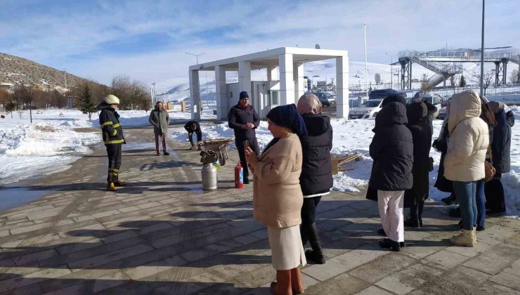 Kız yurdunda yangın tatbikatı