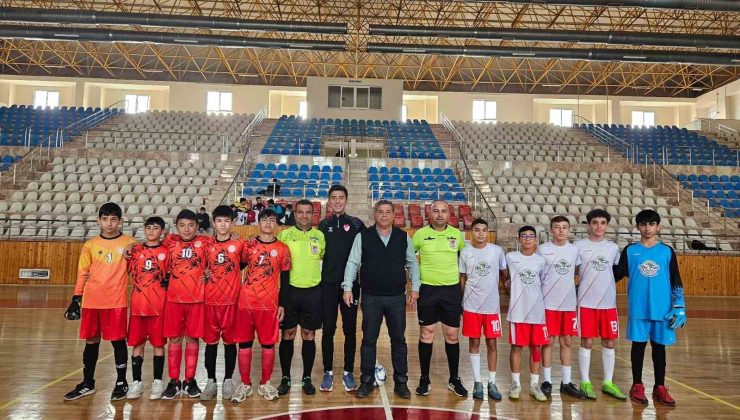 Kumluca’da futsal heyecanı başladı