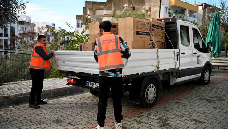 Kuşadası Belediyesi’nin kış desteği soba yardımı ile sürüyor