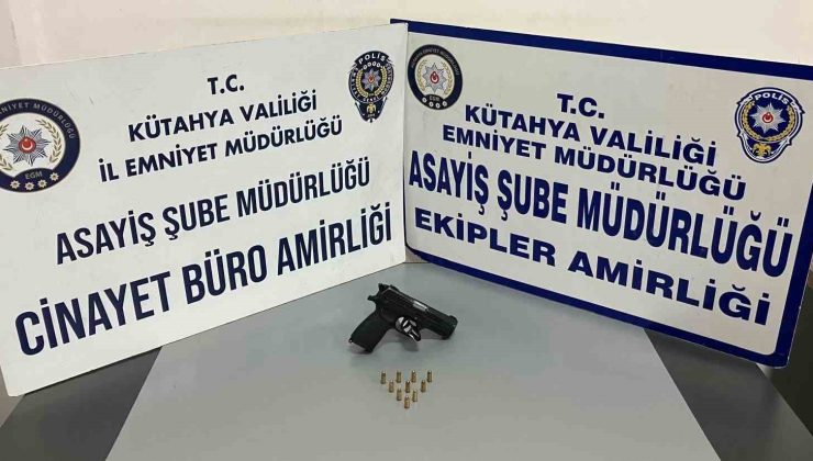 Kütahya’da ruhsatsız silah operasyonu, şüpheli kaçmaya çalışırken yakalandı