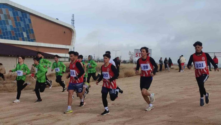 Okul Sporları Atletizm Kros Müsabakaları tamamlandı