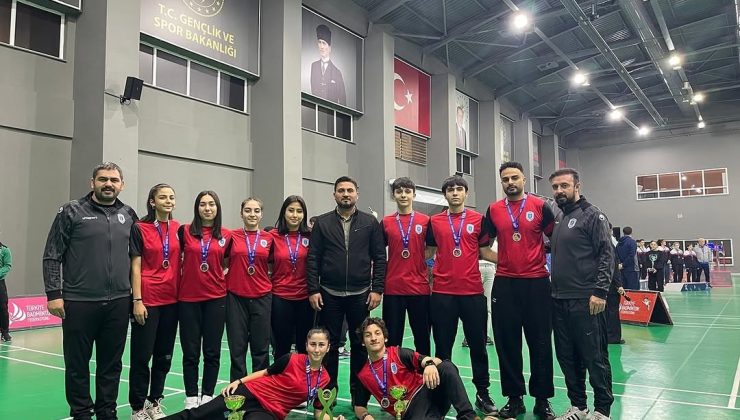 Pursaklar Belediye Spor Kulübü Badminton Takımı, Süper Lig’e yükseldi