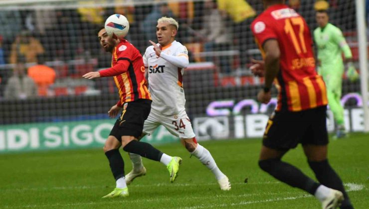 Trendyol Süper Lig: Kayserispor: 1 – Galatasaray: 2 (İlk yarı)