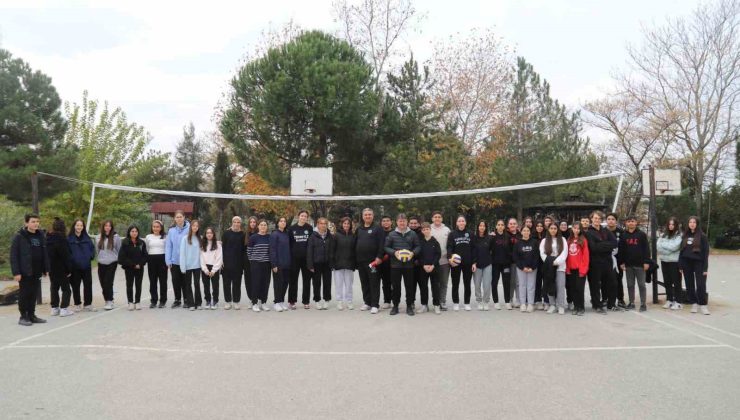 Turgutlu Belediyespor’dan öğrencilere spor teşviki ve maç daveti