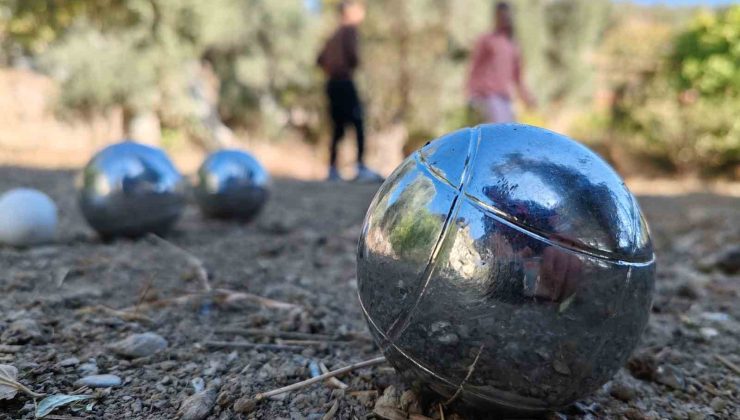 Ula’nın kırsal mahallelerinde Bocce sporuna büyük ilgi