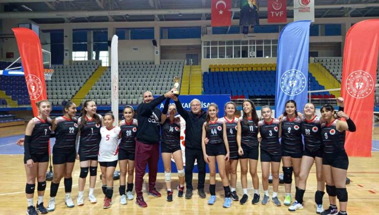 Voleybol Küçük Kızlar müsabakaları sona erdi