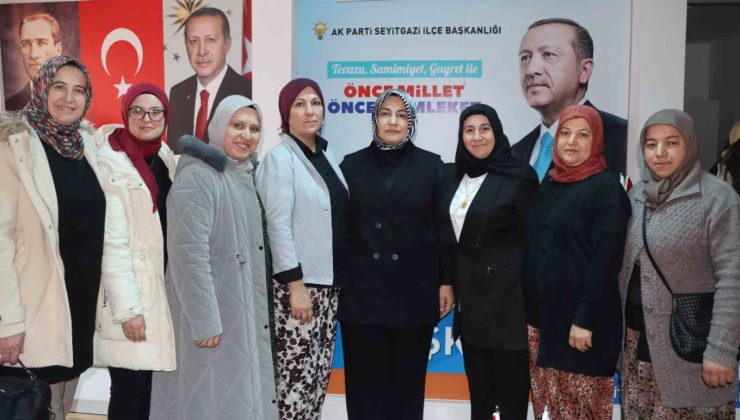 AK Parti Seyitgazi Kadın Kolları’nda devir teslim töreni