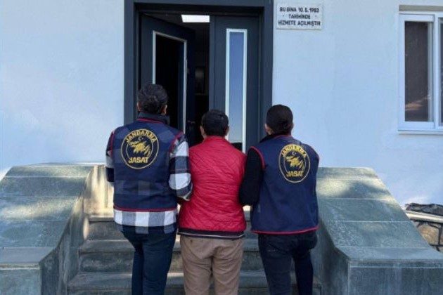 Antalya’da jandarma dedektifleri son 72 saatte 205 aranan şahsı yakaladı