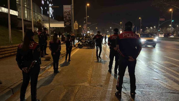 Bakırköy’de polis ekiplerinden asayiş uygulaması