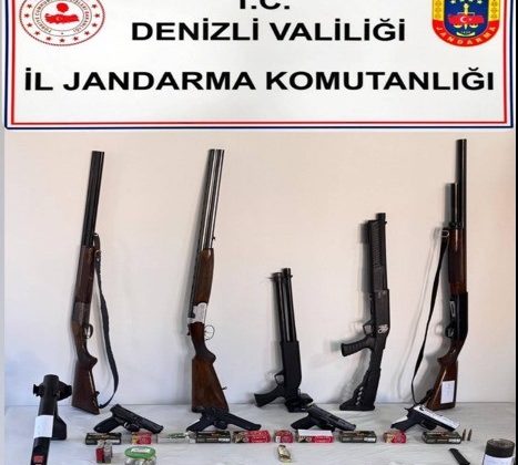 Buldan’da jandarmanın düzenlediği operasyonda 14 şüpheli yakalandı