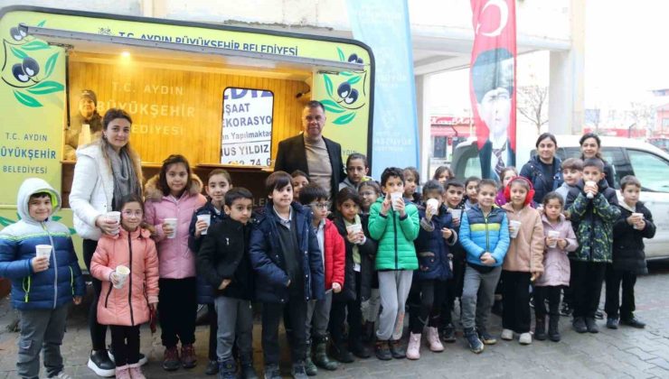 Büyükşehir’in çorbaları miniklerin içini ısıttı