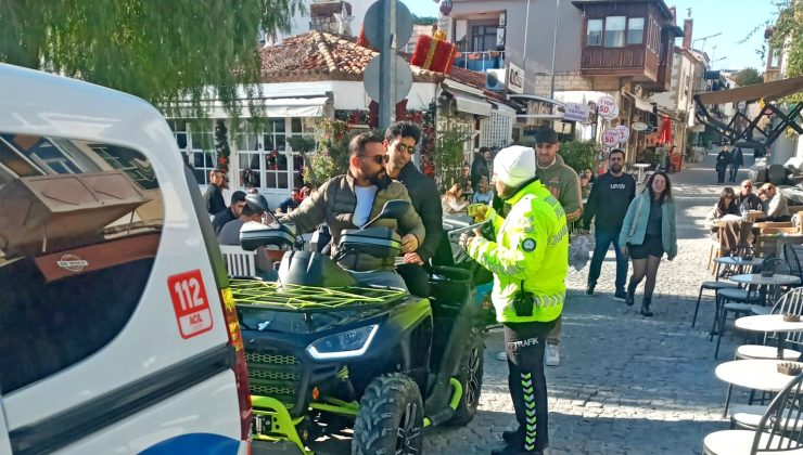 Çeşme’de motosiklet denetimlerinde 23 sürücüye ceza