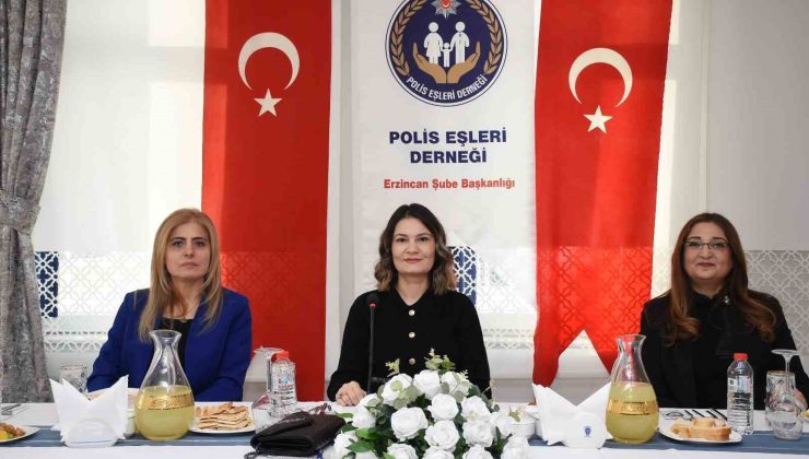 Erzincan’da polis eşleri buluştu