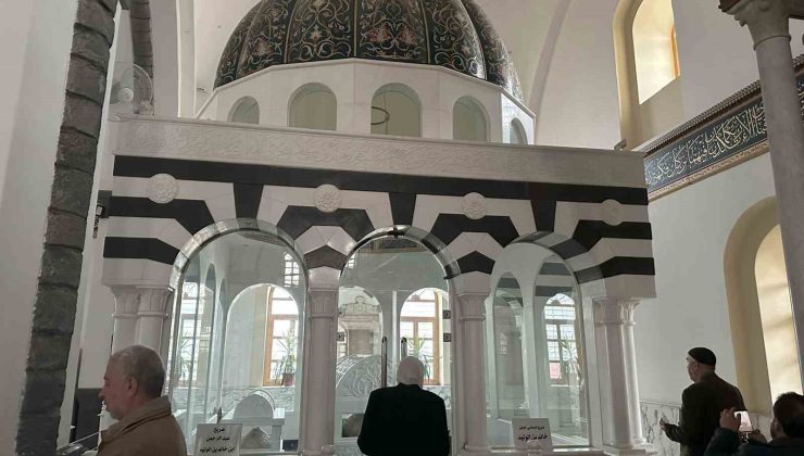 Hz. Halid Bin Velid Camii ve Türbesi açıldı