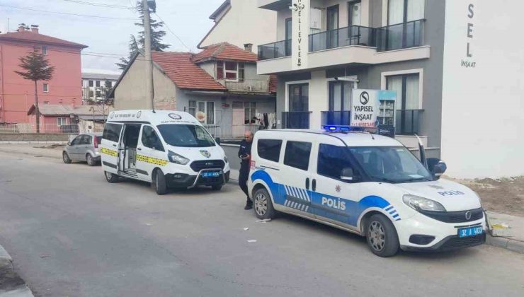 Isparta’da bıçaklı kavga: 1’i ağır 4 yaralı