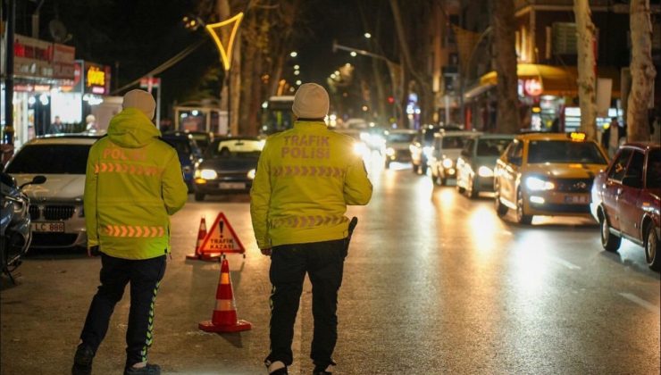 Isparta’da trafik denetimi: 24 saatte 15 araç trafikten men edildi