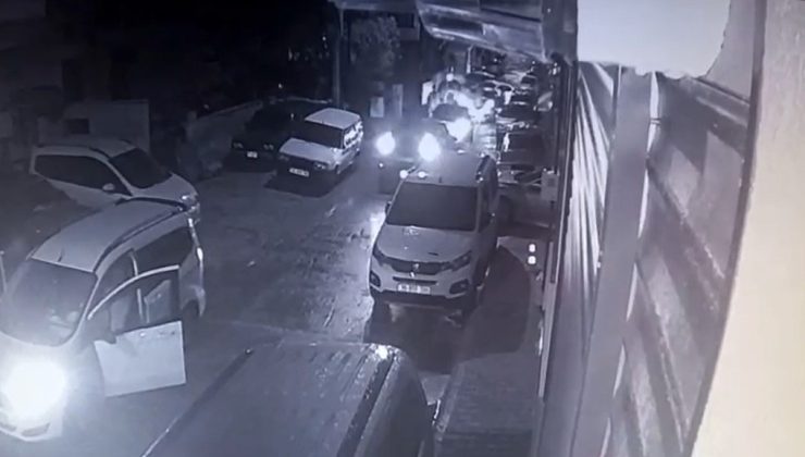 İzmir’de yol kavgasında 22 yaşındaki genç 4 yerinden bıçaklandı