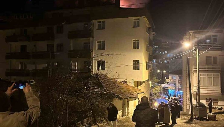 Kızılcahamam’da pansiyonun çatı katında yangın çıktı