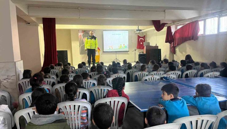 Koçarlı’da 86 öğrenciye trafik eğitimi verildi