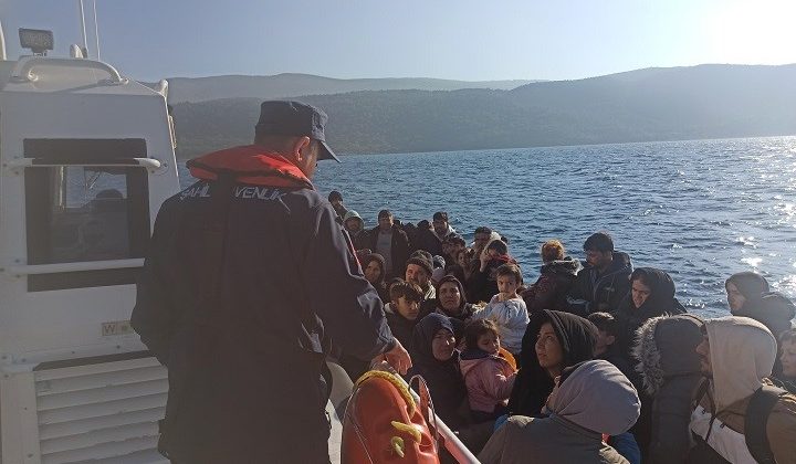 Kuşadası’nda 29 düzensiz göçmen yakalandı