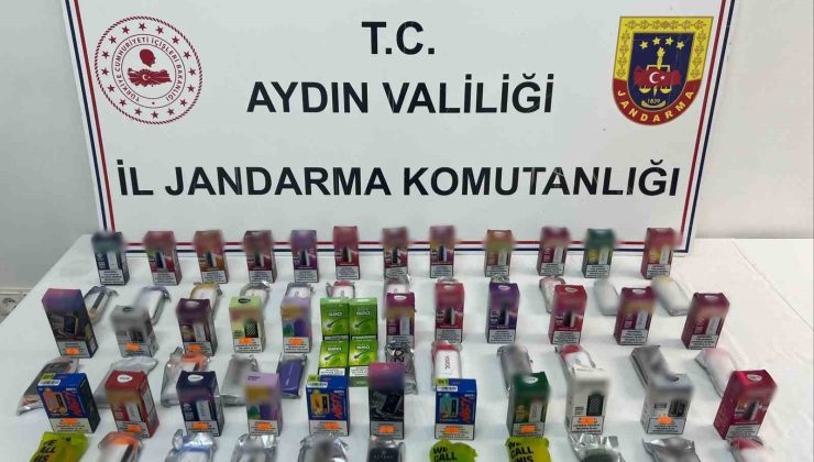 Kuşadası’nda sigara kaçakçılığı baskını: 2 gözaltı