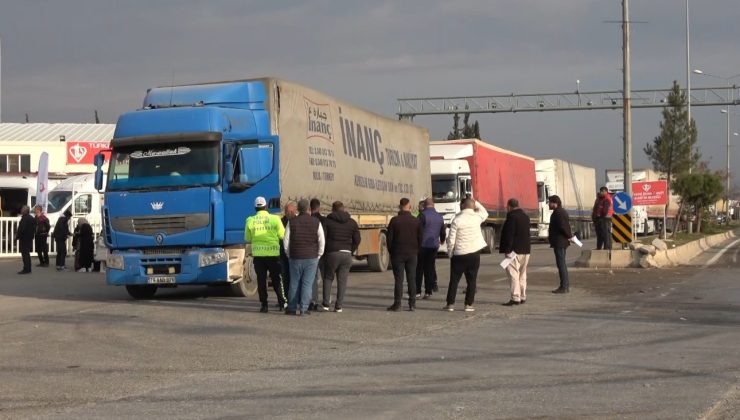 Öncüpınar Sınır Kapısı’nda kilometrelerce tır kuyruğu