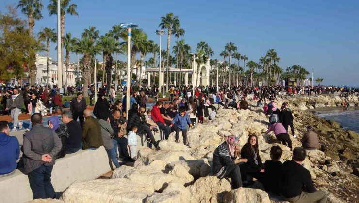 SOLOTÜRK, Mersin’de prova uçuşu yaptı