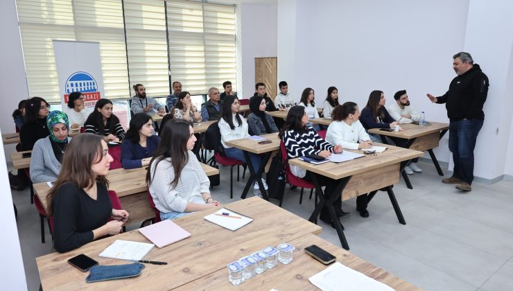 Sultangazi Belediyesi geleceğin sinema yıldızlarını yetiştiriyor