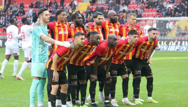 Trendyol Süper Lig: Kayserispor: 0 – Samsunspor: 1 (Maç devam ediyor)